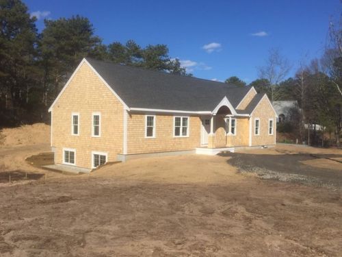 5 Driftwood Way, Mashpee, MA 02649 exterior