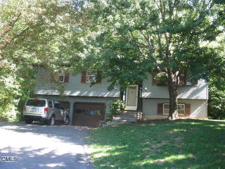 10 Kevin Dr, Danbury, CT 06811 exterior