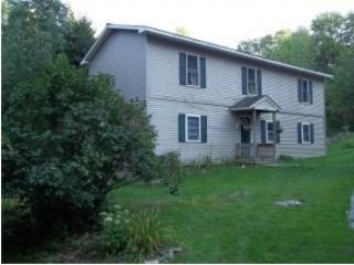 1828 Crossett Hl, Waterbury, VT 05676 exterior