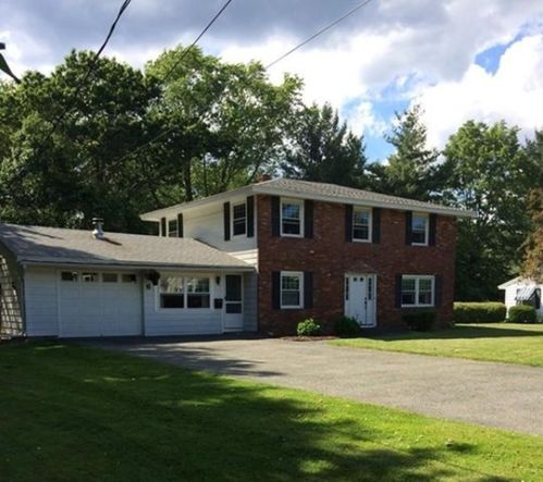 6 Trinity St, Danvers, MA 01923 exterior