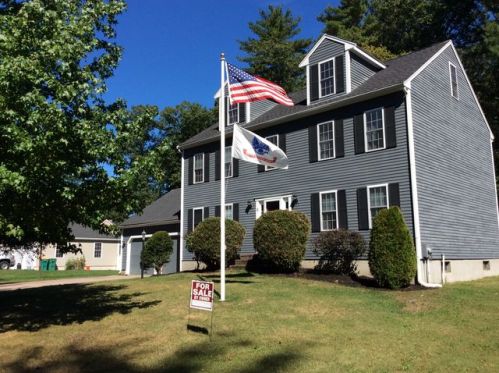 11 Marshall Ave, Mansfield, MA 02048 exterior