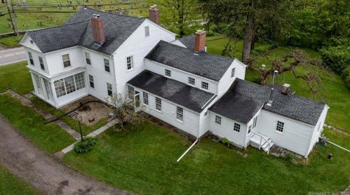 1020 Boston Tpke, Manchester, CT 06043 exterior