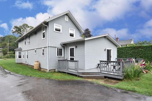 3506 Kingstown Rd, Richmond, RI 02892 exterior