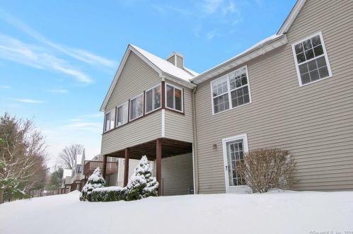 165 Jennifer Ln, Sandy-Hook, CT 06482 exterior