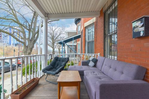 1524 Commonwealth Ave, Roxbury-Xing, MA 02135 exterior
