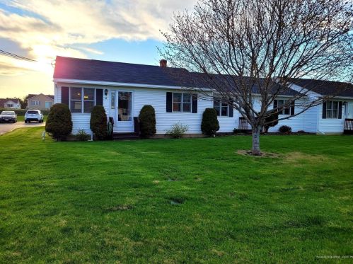 57 Meadow View Ln, Winslow, ME 04901 exterior