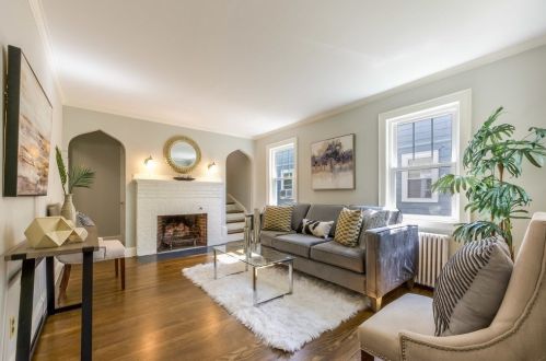85 Eliot St, Roxbury-Xing, MA 02467 exterior