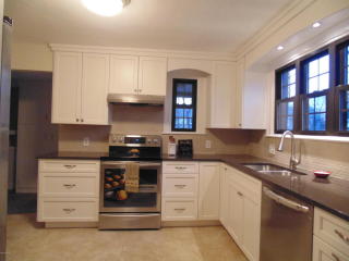 212 Laurel St, Springfield, MA 01106 exterior