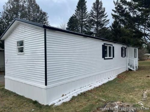 293 Kelley Mobile Home Park, Millinocket, ME 04462 exterior