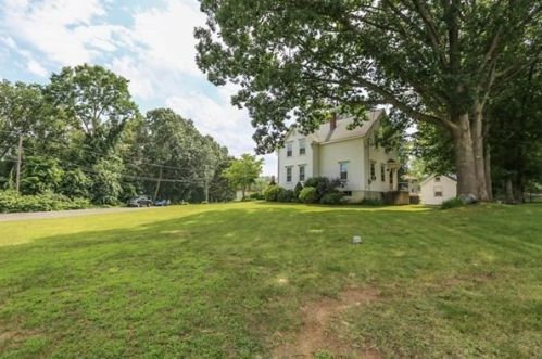 73 Riverview Blvd, Methuen, MA 01844 exterior