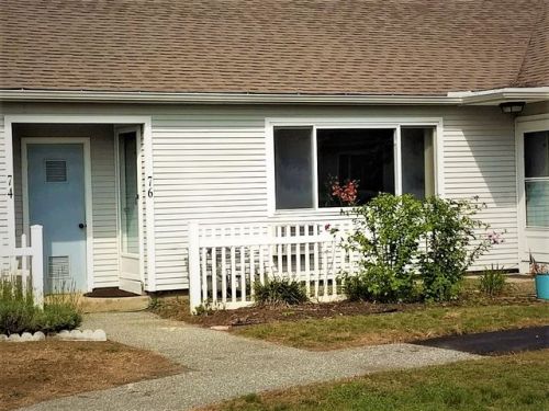 76 Mitchell Dr, Chicopee, MA 01022 exterior