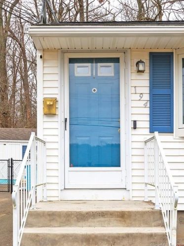 194 Merigold Dr, New Britain, CT 06053 exterior