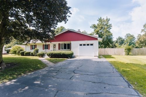 166 Montgomery Rd, Huntington, MA 01085 exterior