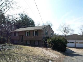 433 Jerome Ave, Unionville, CT 06013 exterior