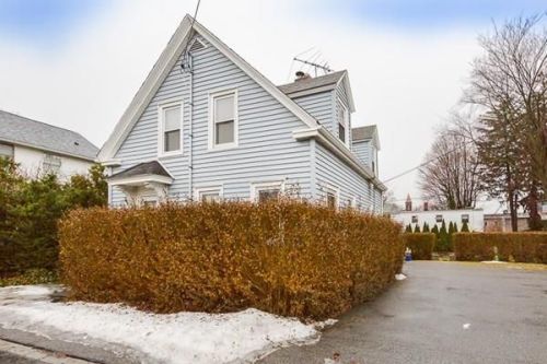23 Charnock St, Beverly, MA 01915 exterior