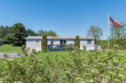 57 Couture St, Colebrook, NH 03576 exterior