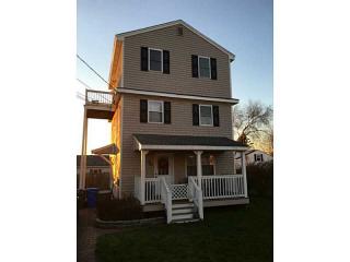 38 Loring St, Middletown, RI 02842 exterior