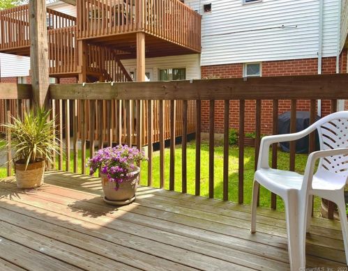 2800 Madison Ave, Bridgeport, CT 06606 exterior