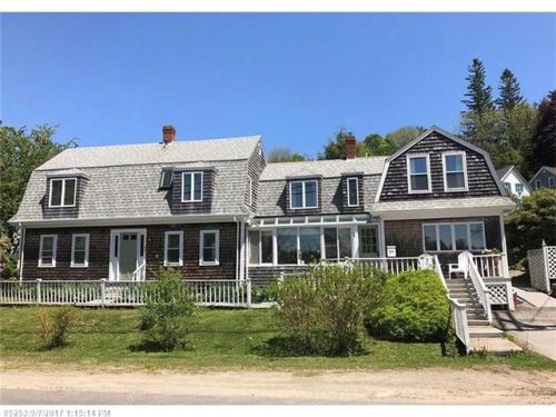 39 Water St, Thomaston, ME 04861 exterior