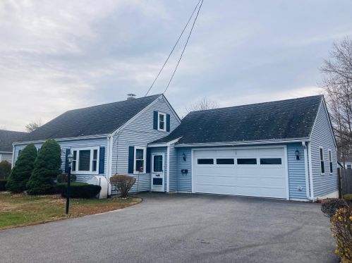 12 Fairfield Dr, Hampton Beach, NH 03842 exterior