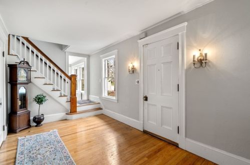 1220 Pleasant St, Canton, MA 02021 exterior