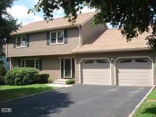 61 Lazy Brook Rd, Upper Stepney, CT 06468 exterior