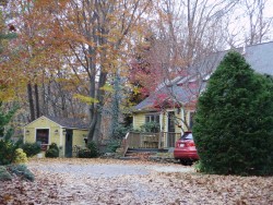 18 Rochester Rd, Newton, MA 02458 exterior