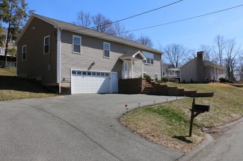 103 Bonair Ave, West Springfield, MA 01089 exterior