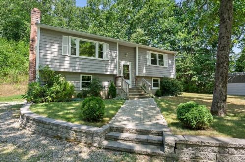 355 Boston Post Rd, Waterford, CT 06385 exterior