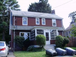 16 Chaske Ave, Newton, MA 02466 exterior