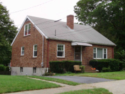 26 Owatonna St, Newton, MA 02466 exterior