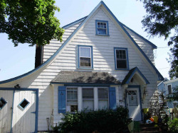 73 Wedgewood Rd, Newton, MA 02465 exterior