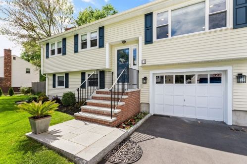 13 Susan Ave, Burlington, MA 01803 exterior