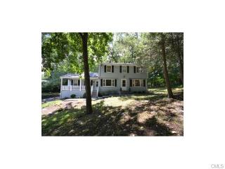 8 Vaillancourt Ln, Huntington, CT 06484 exterior