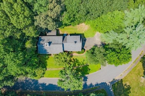 50 Kinsman Cir, Topsfield, MA 01983 exterior
