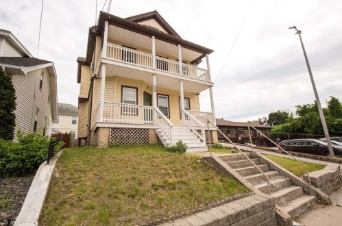 1902 Smith St, Providence, RI 02908 exterior