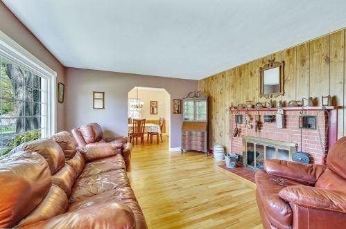 29 Paradise St, Chicopee, MA 01020 exterior