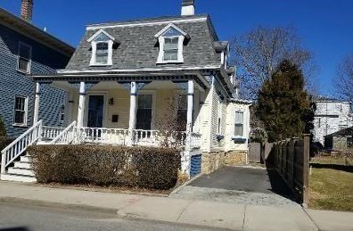 14 Ayrault St, Middletown, RI 02840 exterior