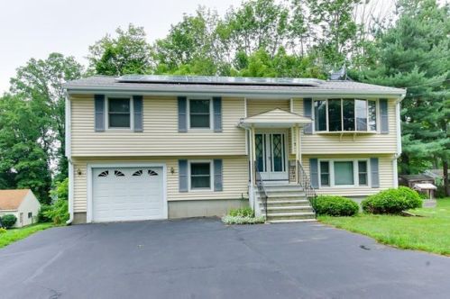 5 Sumpter Rd, Burlington, MA 01803 exterior
