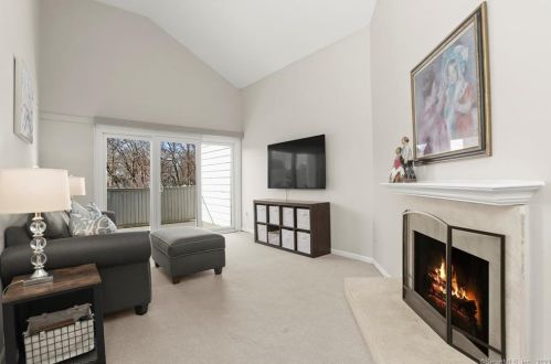 54 Rowayton Woods Dr, Norwalk, CT 06854 exterior