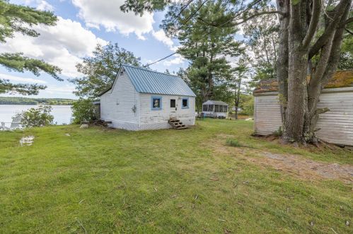 42 Johnson Way, Brunswick, ME 04011 exterior