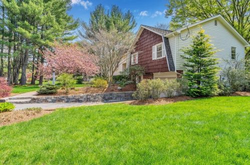 41 Edson St, Stow, MA 01775 exterior