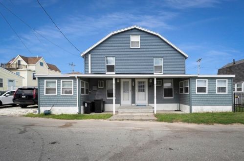 21 Old Town Way, Salisbury, MA 01952 exterior
