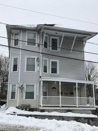 538 Willow St, Woonsocket, RI 02895 exterior