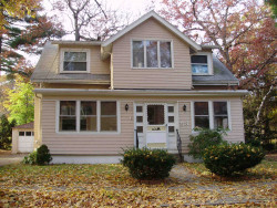 53 Morton St, Newton, MA 02459 exterior