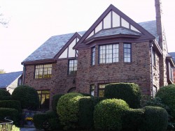50 Dolphin Rd, Newton, MA 02459 exterior