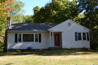 4 Maple Row, Bethel, CT 06801 exterior