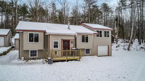13 Ledgewood Dr, Bucksport, ME 04416 exterior