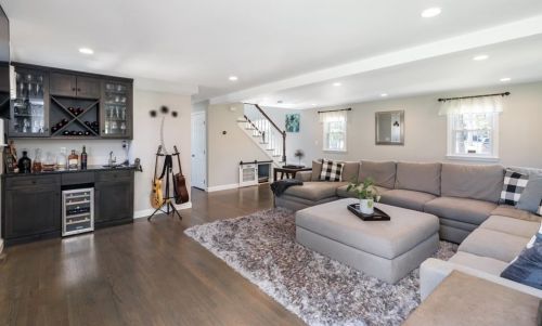 27 Plantation Rd, Plymouth, MA 02360 exterior