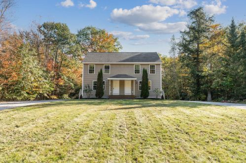 9 Juniper Ln, Gray, ME 04039 exterior